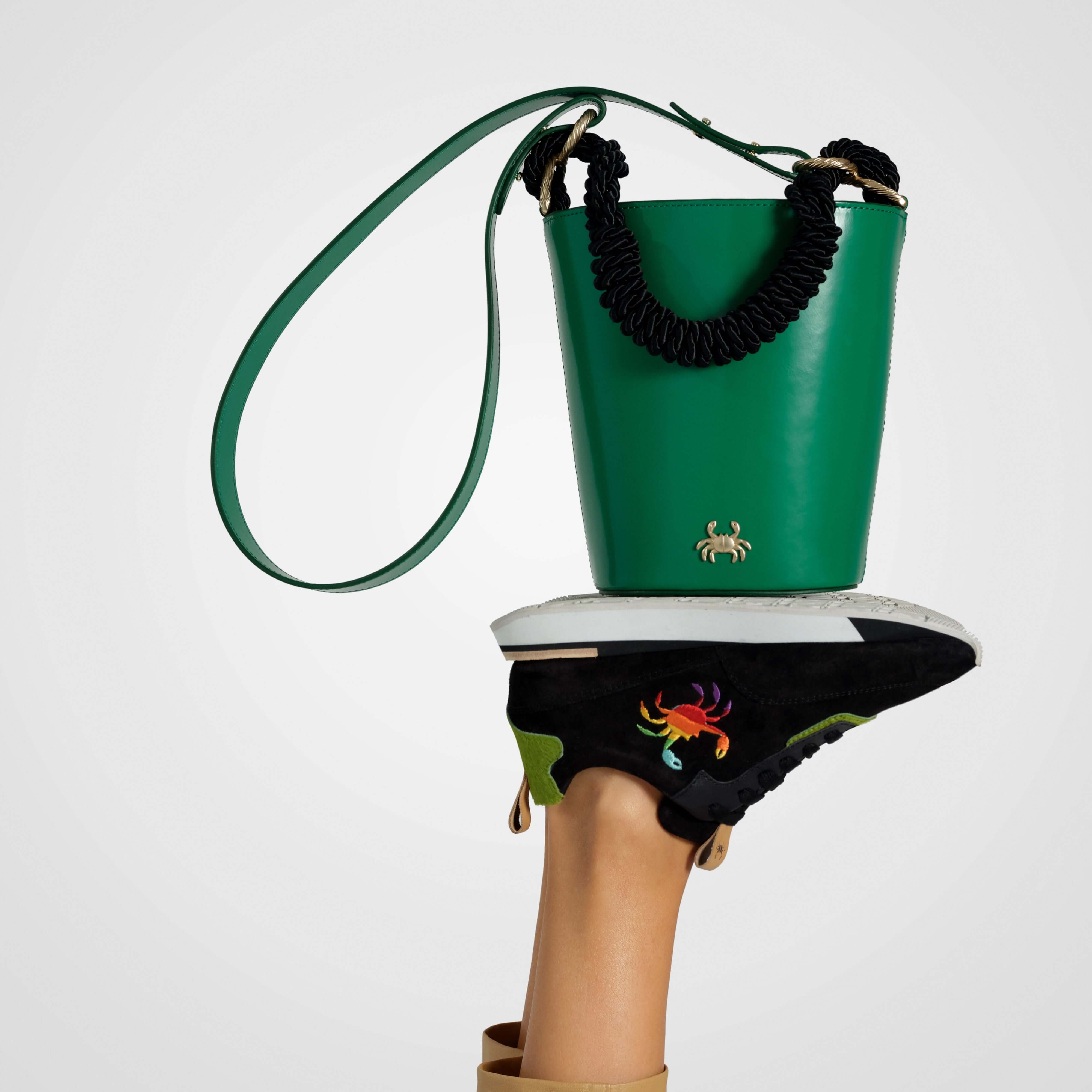 EPHESU BUCKET BAG - GREEN