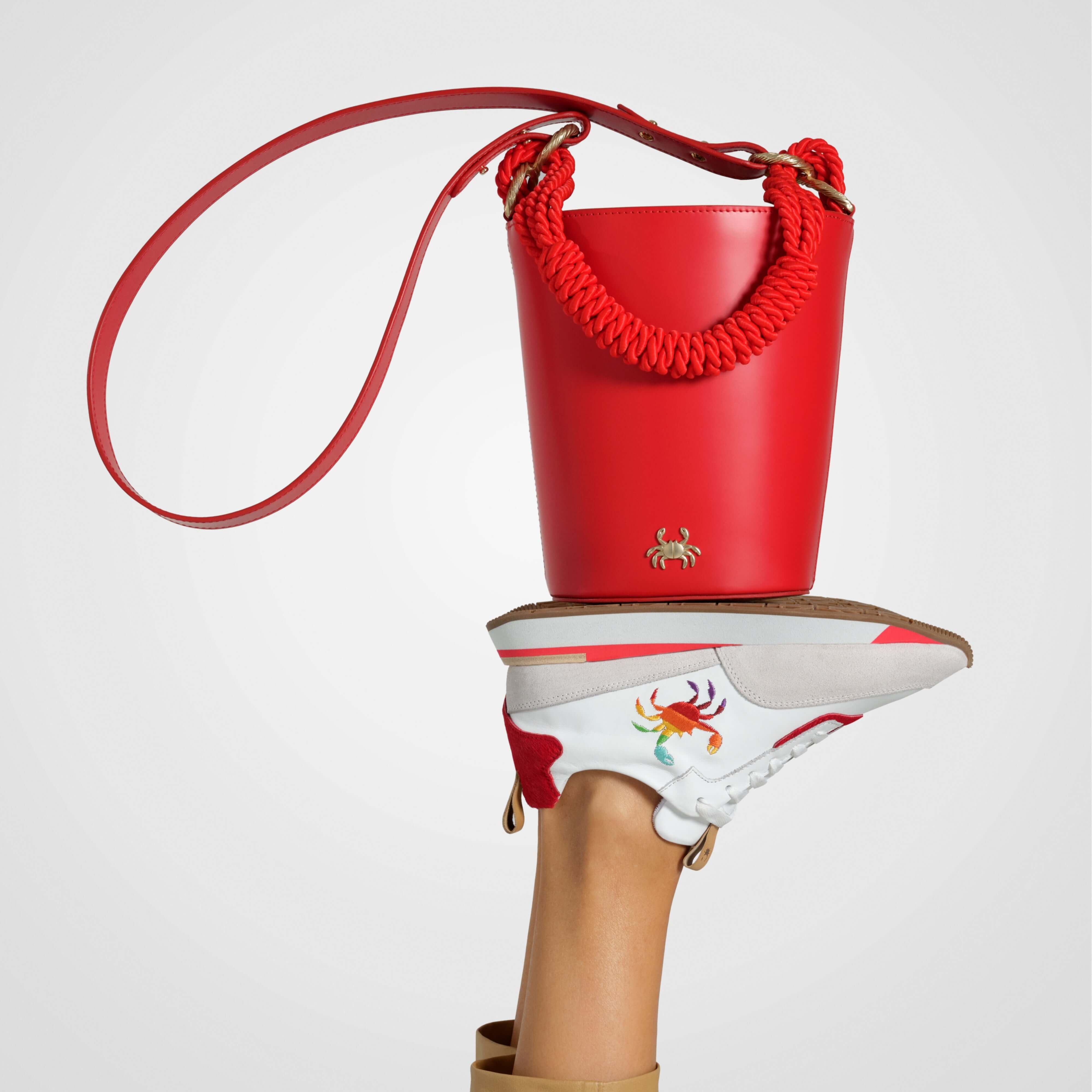 EPHESU BUCKET BAG - RED